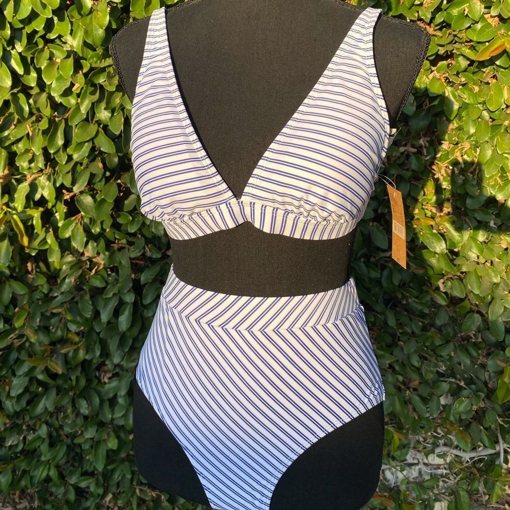 New Daniel Cremieux Women Two Piece Bikini Medium Nautical Coastal Stripes